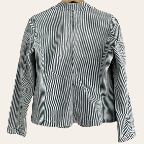 Striped Blue Blazer - Picture 2 of 15